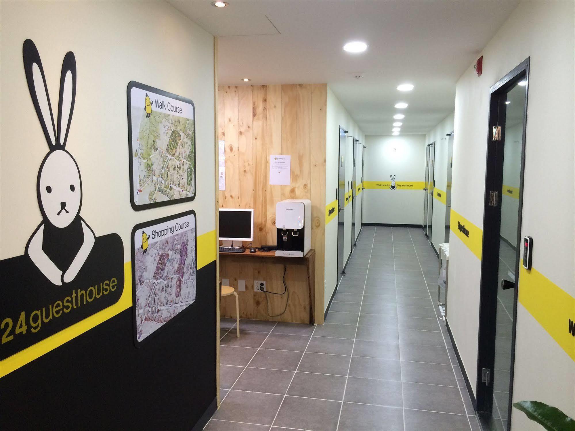 24 Guesthouse Insadong โซล ภายนอก รูปภาพ